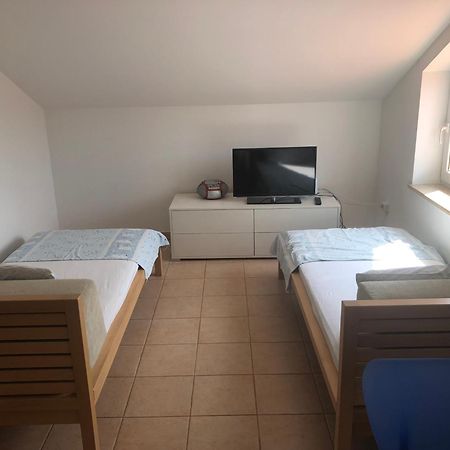 Apartments Matlovac Zdrelac Bagian luar foto